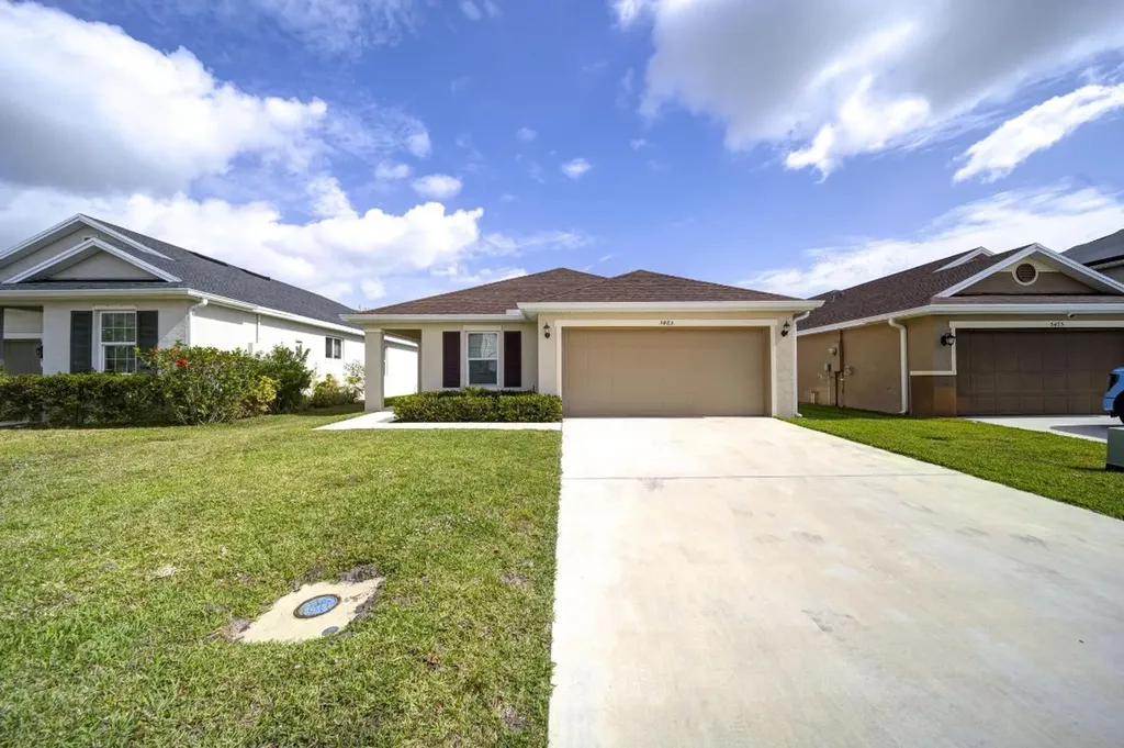 5485 NW Pine Trail Circle Port St Lucie FL 34983