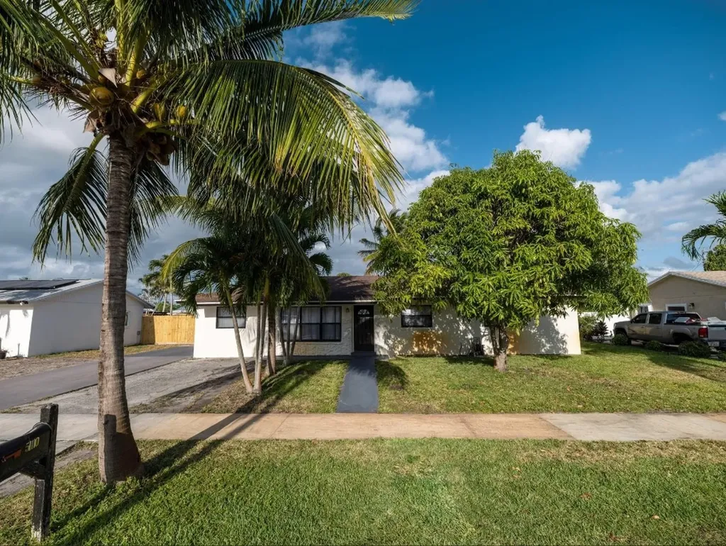 510 S 13th Court Lantana FL 33462