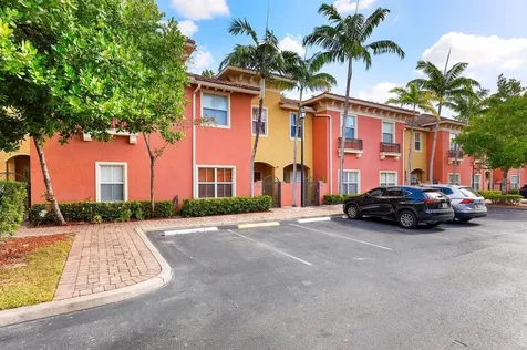 2851 W Prospect Road Tamarac FL 33309