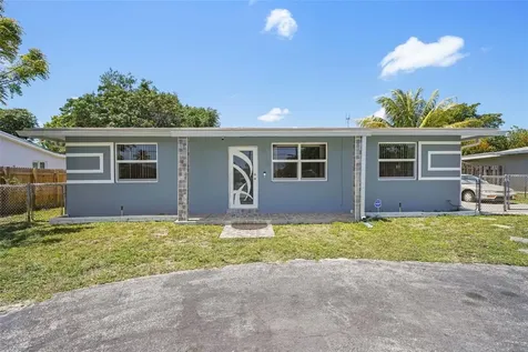 3130 SW 39th Avenue West Park FL 33023
