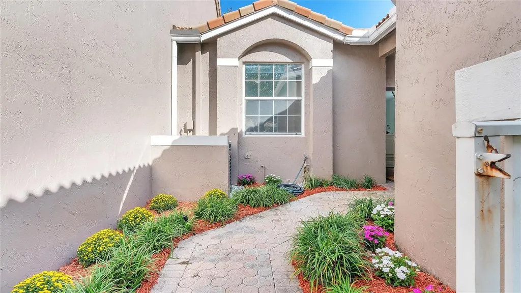 2800 E Aragon Boulevard Sunrise FL 33313