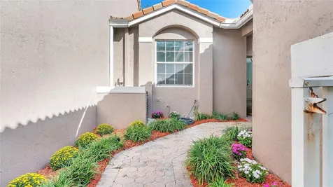 2800 E Aragon Boulevard Sunrise FL 33313