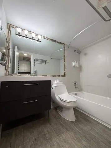 19201 Collins Avenue Sunny Isles Beach FL 33160