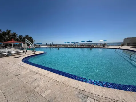 19201 Collins Avenue Sunny Isles Beach FL 33160