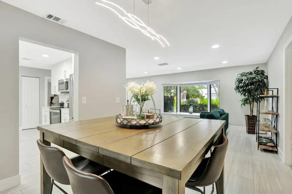 1035 NW 5th Avenue Boca Raton FL 33432