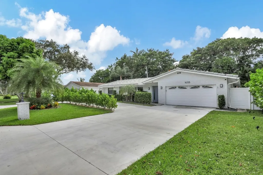 1035 NW 5th Avenue Boca Raton FL 33432