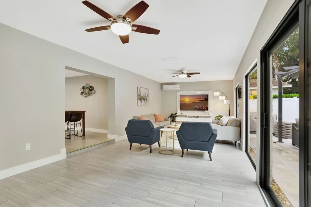 1035 NW 5th Avenue Boca Raton FL 33432