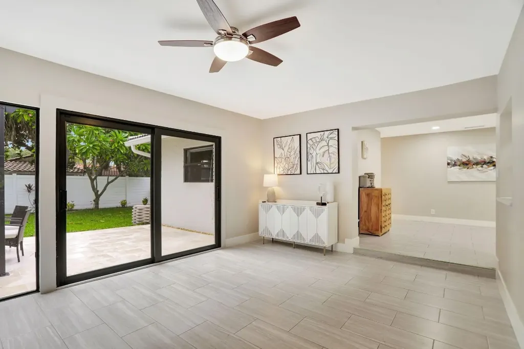1035 NW 5th Avenue Boca Raton FL 33432