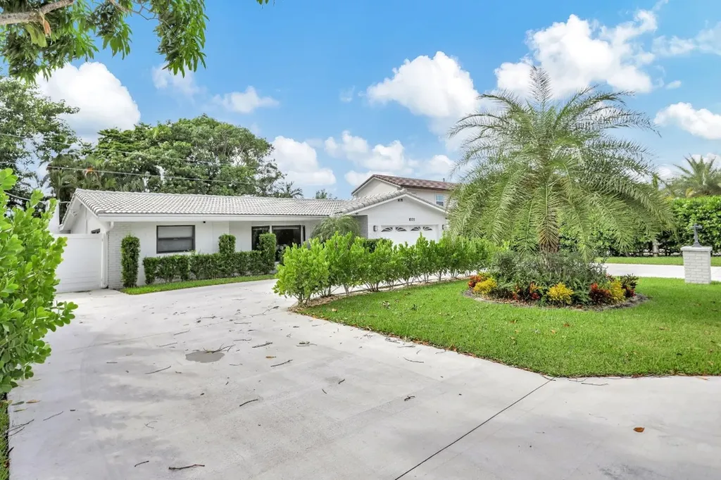 1035 NW 5th Avenue Boca Raton FL 33432