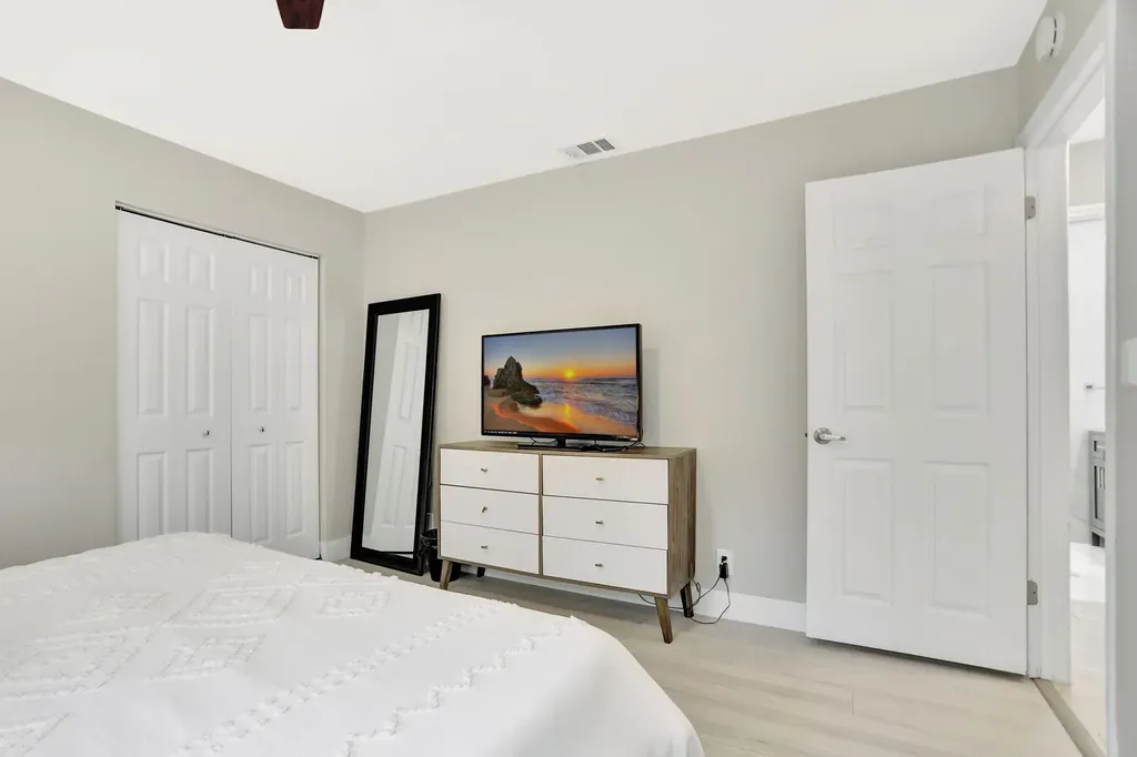 1035 NW 5th Avenue Boca Raton FL 33432