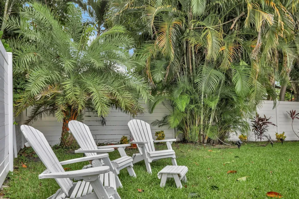 1035 NW 5th Avenue Boca Raton FL 33432