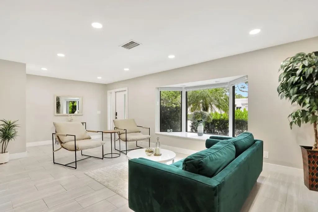 1035 NW 5th Avenue Boca Raton FL 33432
