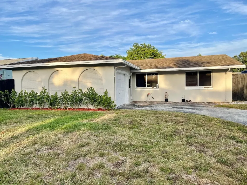 2731 N 72nd Terrace Hollywood FL 33024