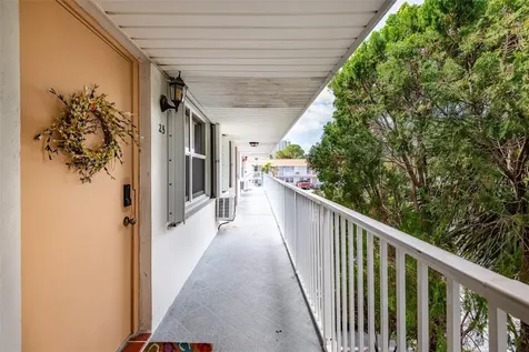 810 Lake Shore Drive West Palm Beach FL 33403