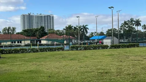 810 Lake Shore Drive West Palm Beach FL 33403