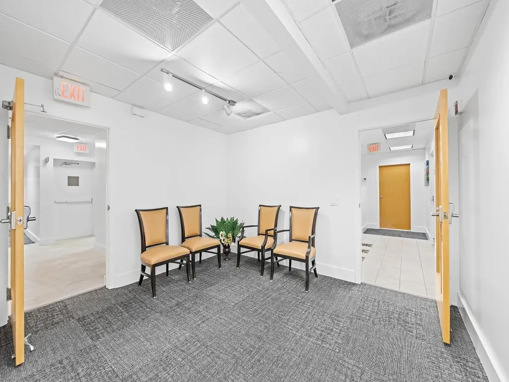 2801-2809 E Commercial Boulevard Fort Lauderdale FL 33308