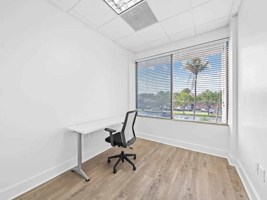 2801-2809 E Commercial Boulevard Fort Lauderdale FL 33308