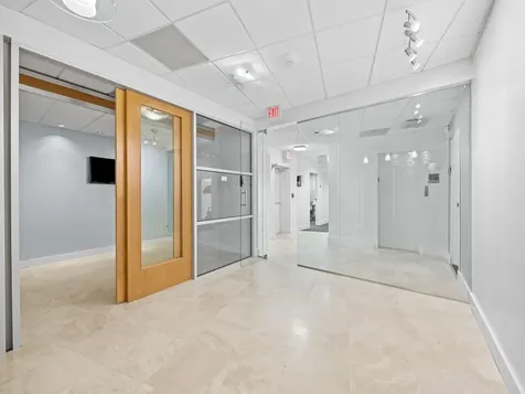 2801-2809 E Commercial Boulevard Fort Lauderdale FL 33308