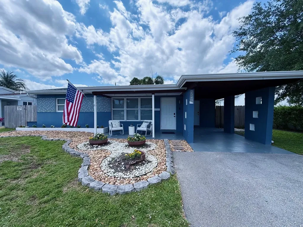 2340 N 58th Terrace Hollywood FL 33021