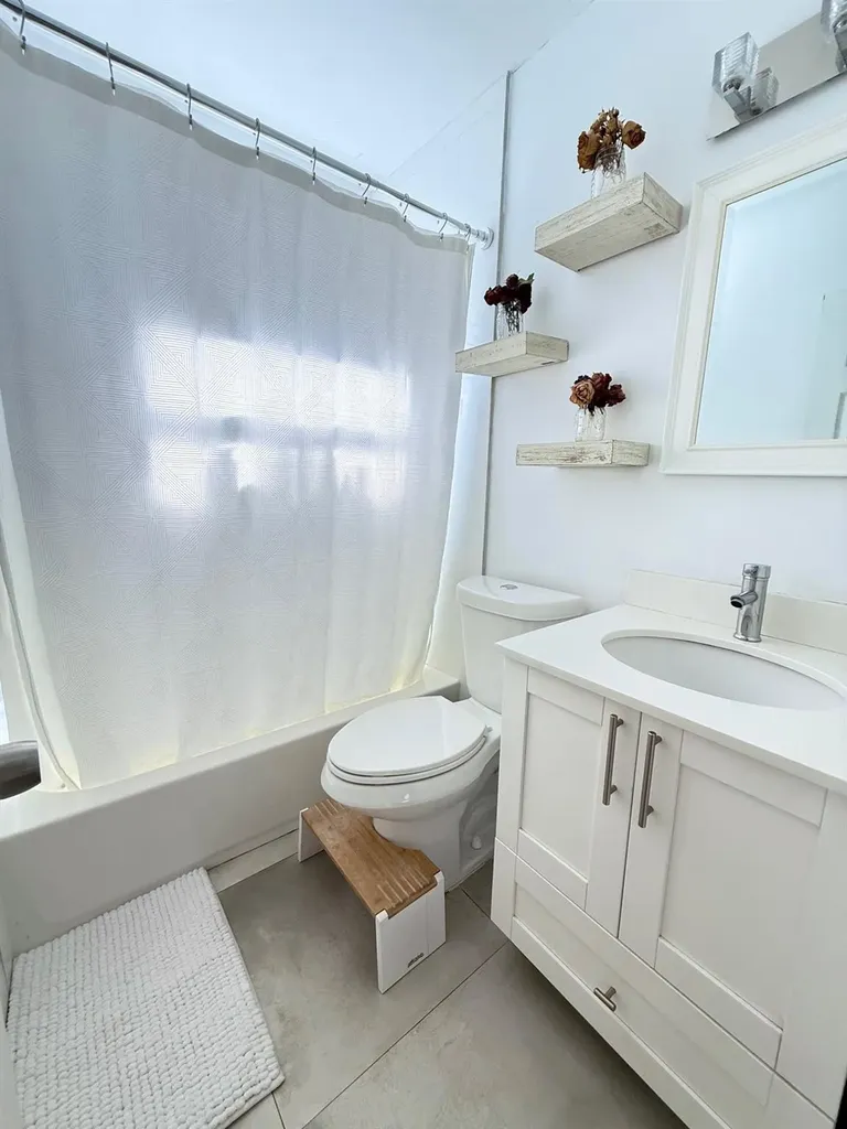 2340 N 58th Terrace Hollywood FL 33021