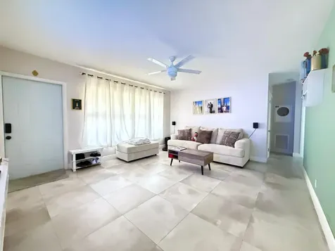 2340 N 58th Terrace Hollywood FL 33021