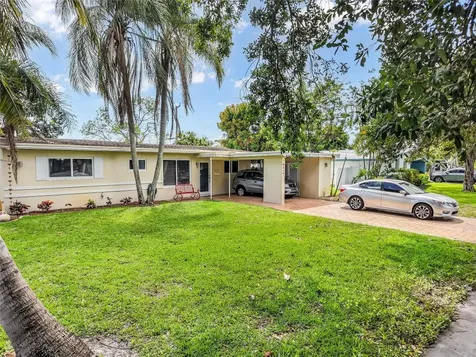 6510 SW 4th Street Pembroke Pines FL 33023
