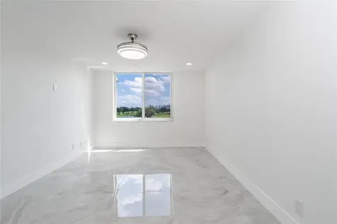 8900 Washington Boulevard Pembroke Pines FL 33025