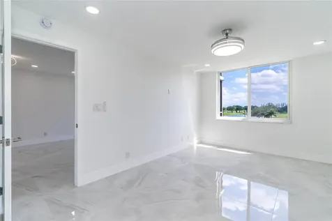 8900 Washington Boulevard Pembroke Pines FL 33025