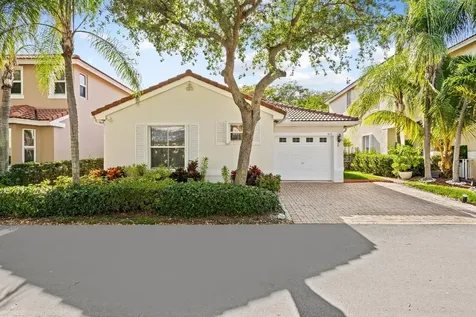 1630 Sweetbay Way Hollywood FL 33019