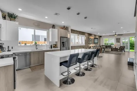 807 SW 7th Avenue Fort Lauderdale FL 33315