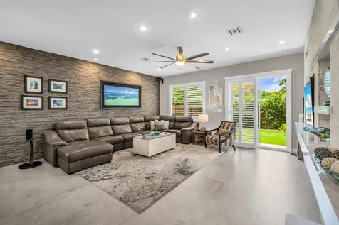 807 SW 7th Avenue Fort Lauderdale FL 33315