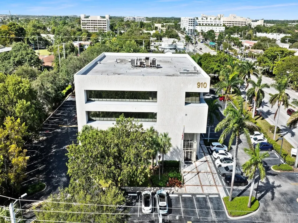 910 SE 17th Street Fort Lauderdale FL 33316