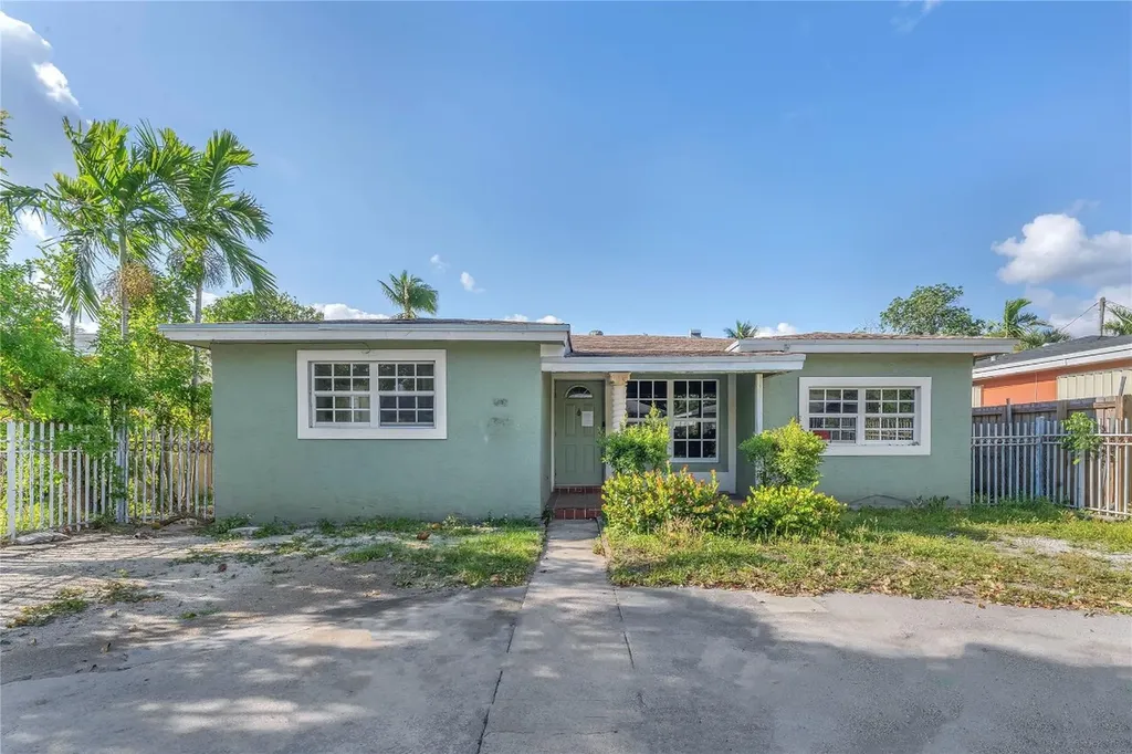2538 Rodman Street Hollywood FL 33020