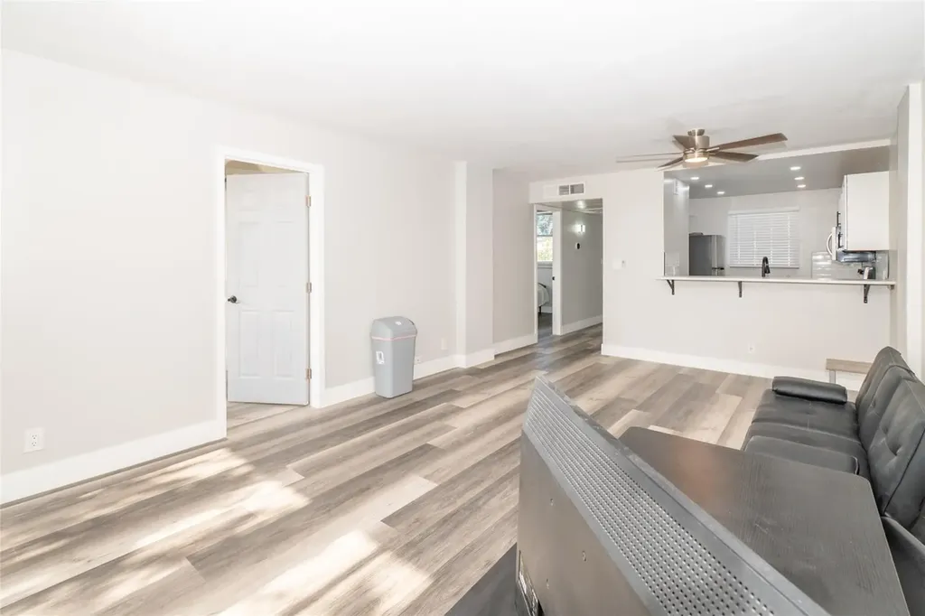 119 Royal Park Drive Oakland Park FL 33309