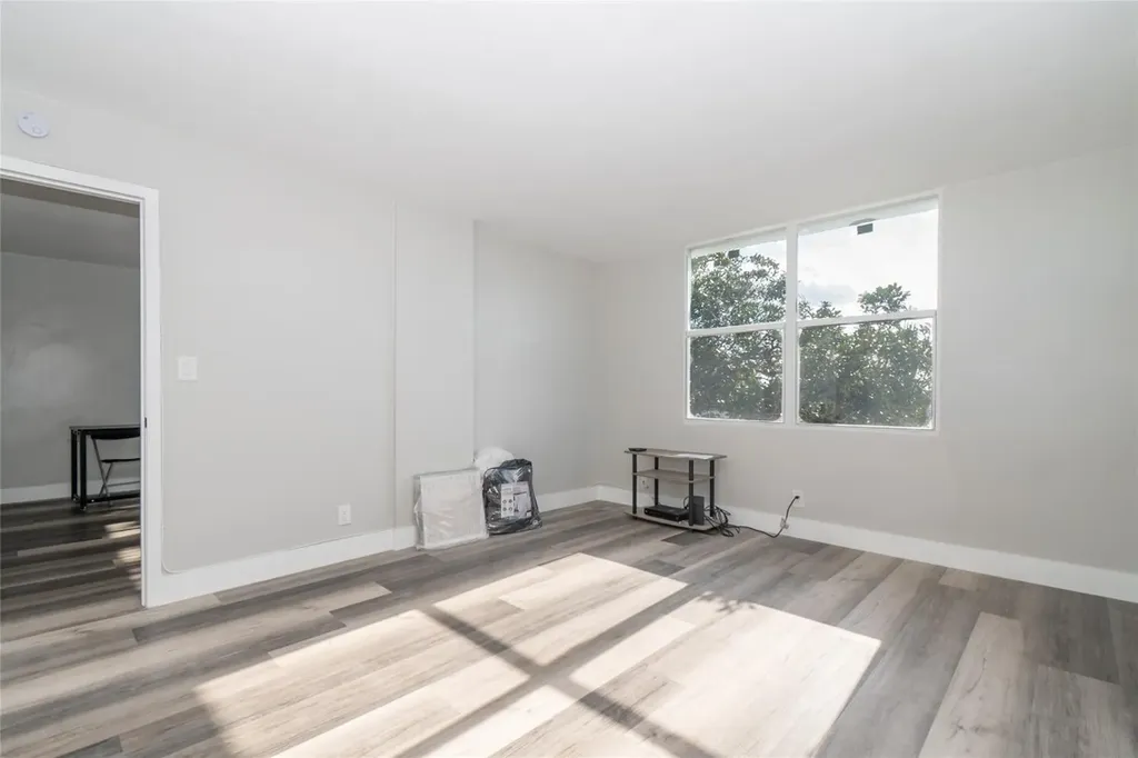 119 Royal Park Drive Oakland Park FL 33309
