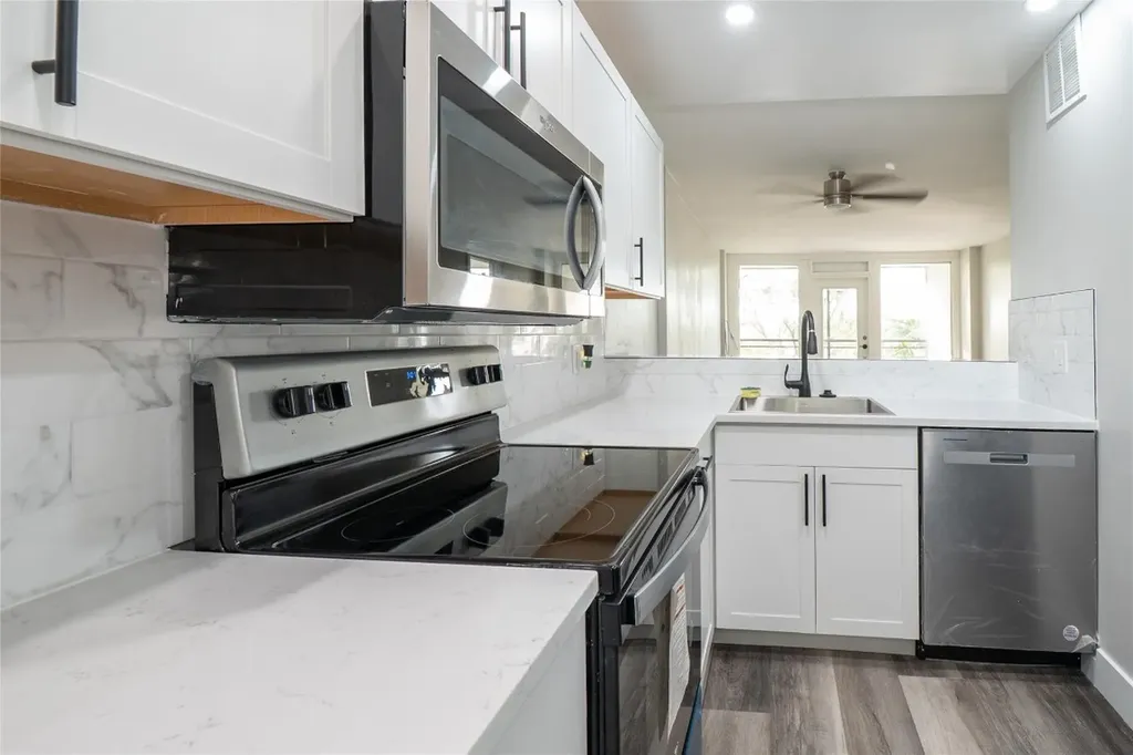119 Royal Park Drive Oakland Park FL 33309