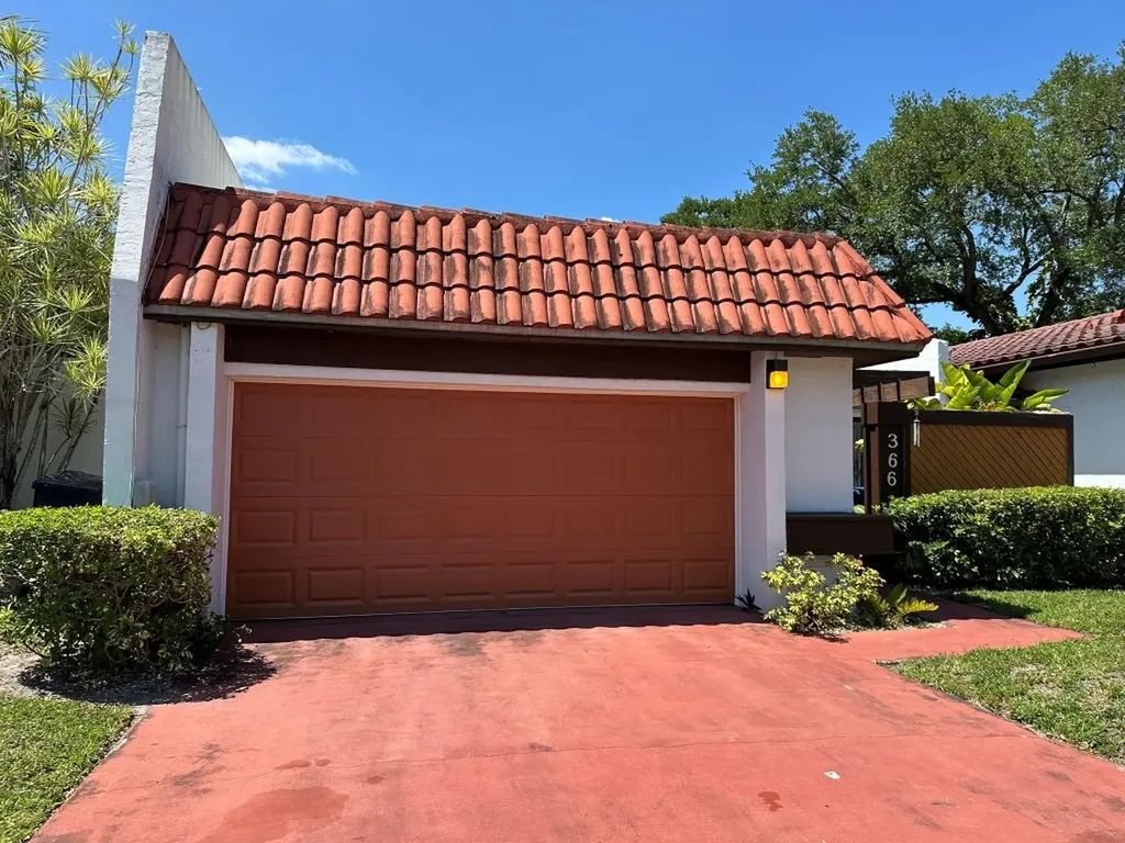 366 NE 195th Street Miami FL 33179