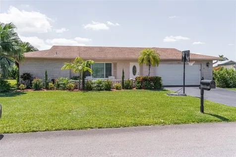 9502 NW 74th Court Tamarac FL 33321