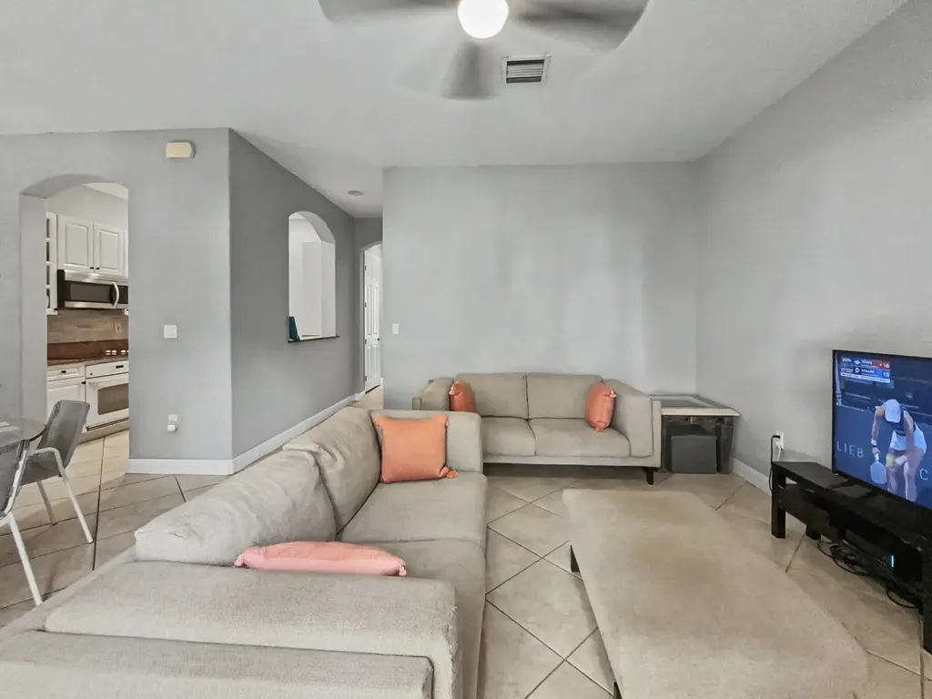 6927 Julia Gardens Drive Coconut Creek FL 33073