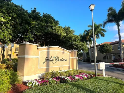 6927 Julia Gardens Drive Coconut Creek FL 33073