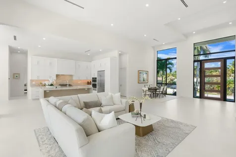 2724 NE 21st Court Fort Lauderdale FL 33305
