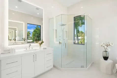 2724 NE 21st Court Fort Lauderdale FL 33305