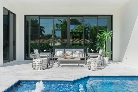 2724 NE 21st Court Fort Lauderdale FL 33305