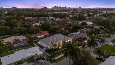 2724 NE 21st Court Fort Lauderdale FL 33305