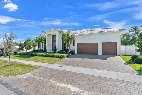 2724 NE 21st Court Fort Lauderdale FL 33305