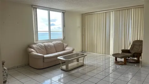 5005 Collins Avenue Miami Beach FL 33140