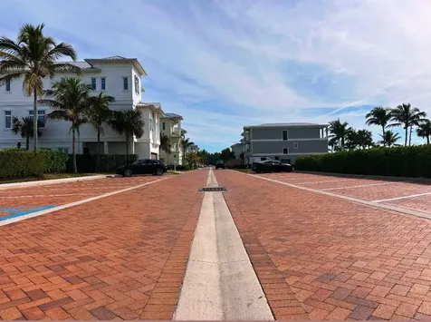 4865 Watersong Way Hutchinson Island FL 34949