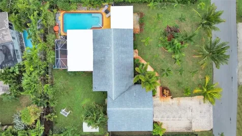 2733 NE 2nd Avenue Wilton Manors FL 33334