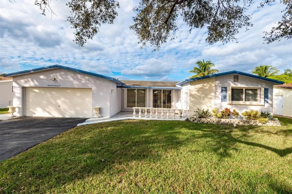 9121 SW 54th Street Cooper City FL 33328