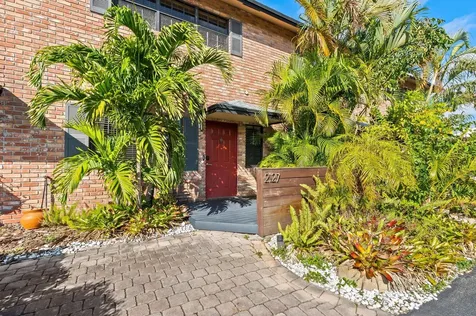2127 NE 11th Avenue Wilton Manors FL 33305